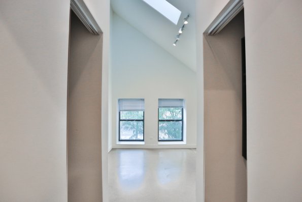1062 N Ashland Ave Unit 301-10