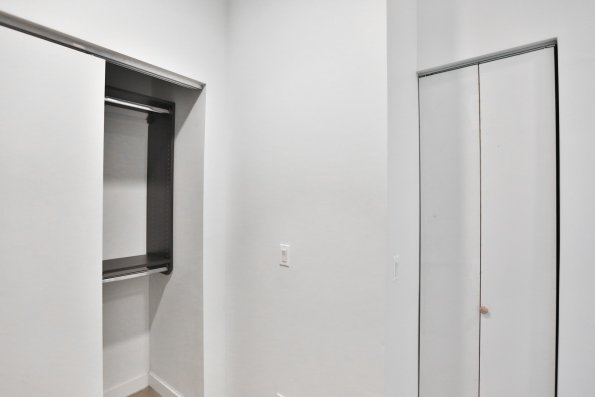 1062 N Ashland Ave Unit 301-14