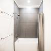 1062 N Ashland Ave Unit 301-8