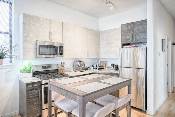 1512 N Ashland Ave 3R-8 (Large)