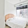 1515 W Haddon Unit 209-11