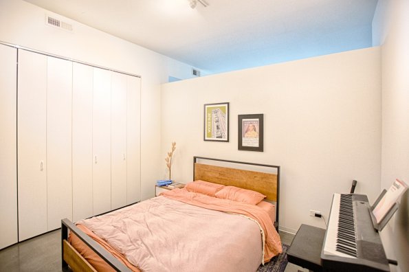 1515 W Haddon 405-6