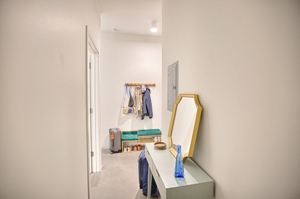 1515 W Haddon 405-9