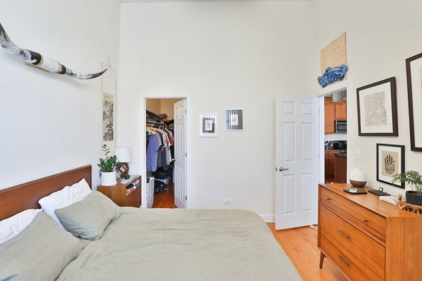 1552 N Milwaukee 3A-10