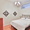 1552 N Milwaukee 3A-14