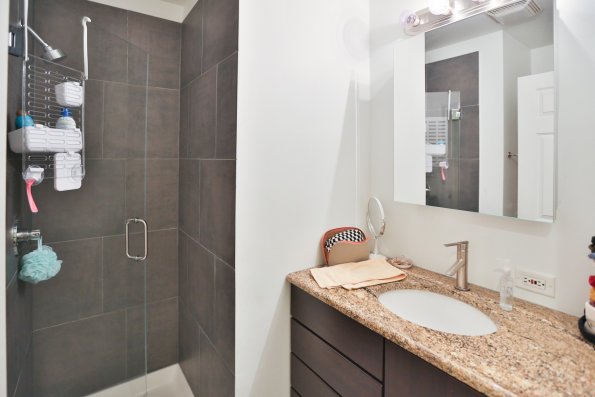 2039 W. Erie 2F-6