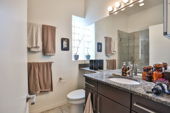 649 N Wolcott Ave 3-3